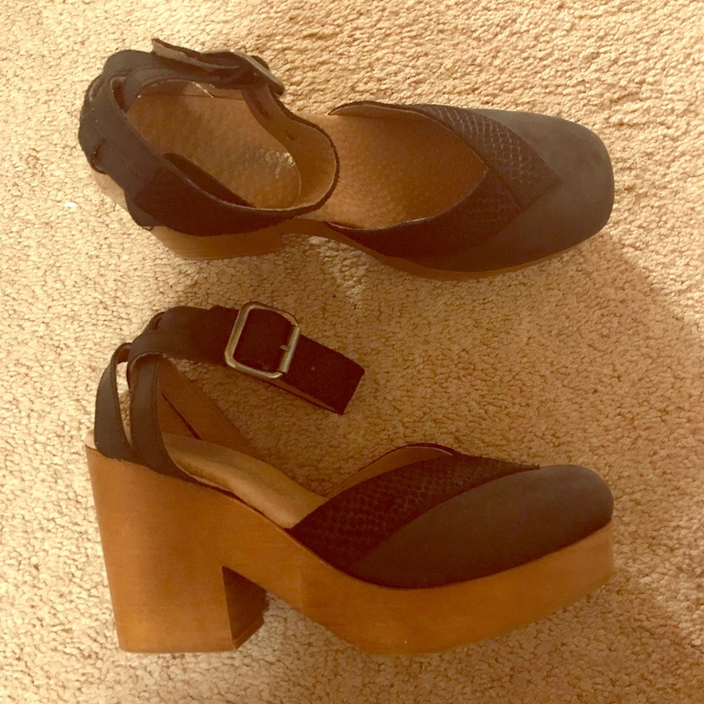 Free People platform clogs